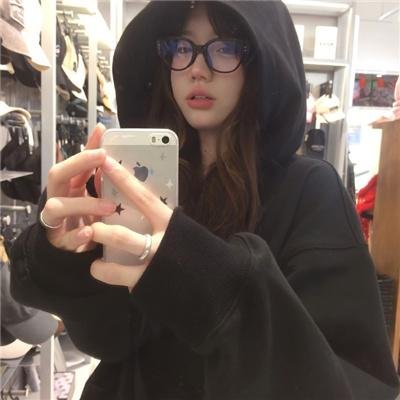 不能爱的房客封面