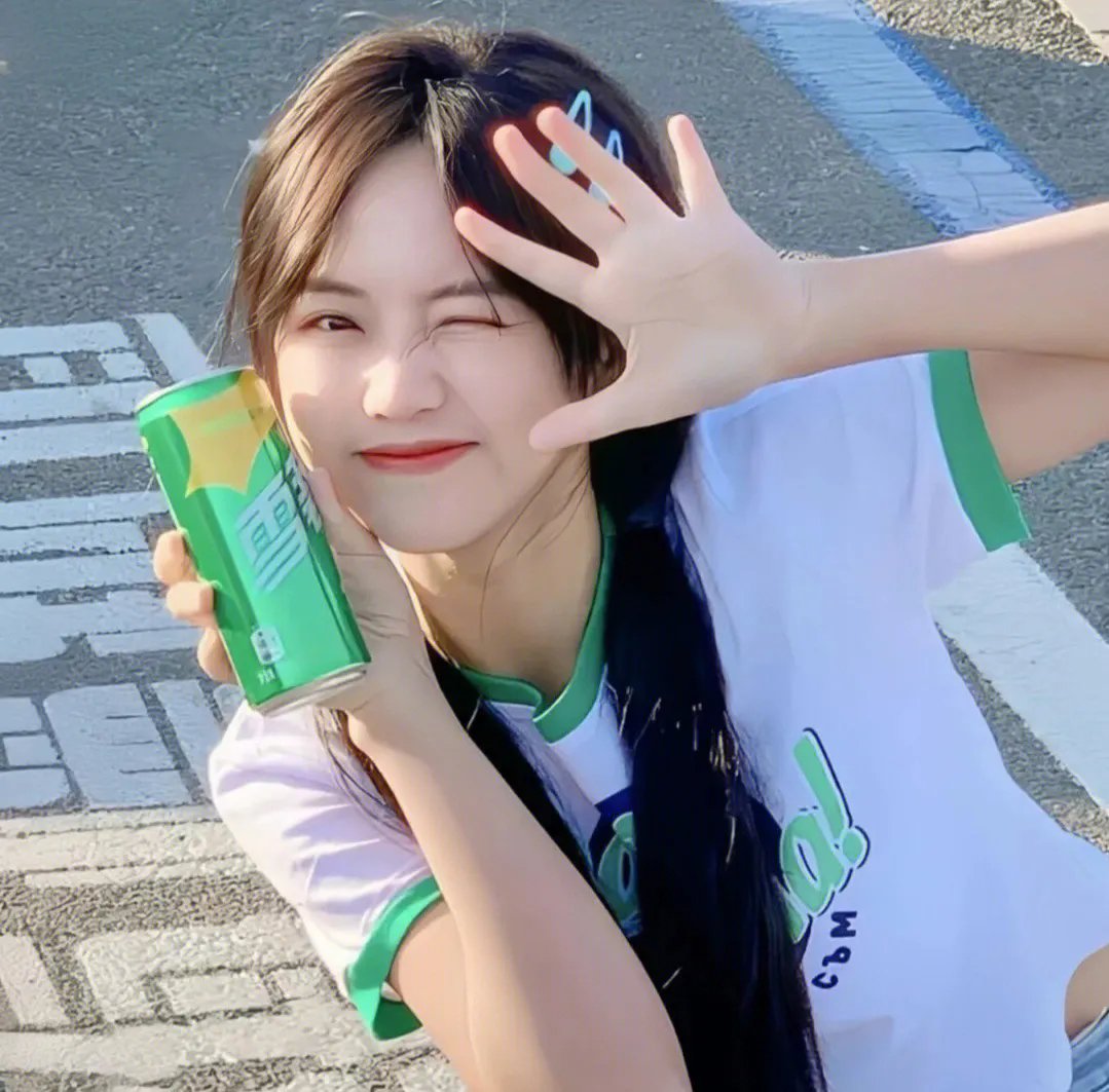 少奇同志封面